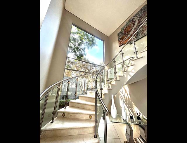 4 BEDROOM CLUSTER FOR SALE IN MORNINGSIDE